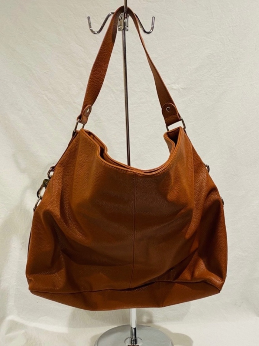 Thirty One Fashion Games Hobo Bag